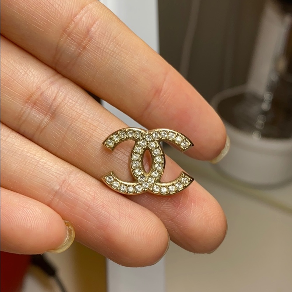 Chanel custom earring (single one)